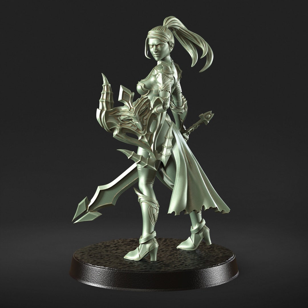 Pinup Vampire – Miniatures Domain