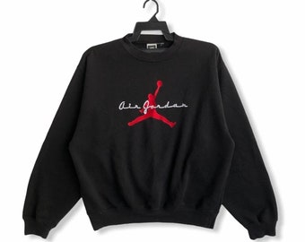 Vintage 90’s Nike Air Jordan Big Embroidered Logo Sweatshirt