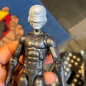 Cabeça sorridente do criador esculpida (sem pintura) FIGURA NÃO INCLUÍDA
