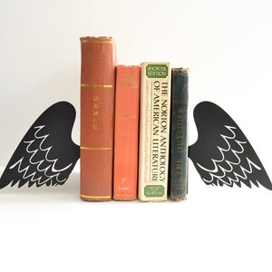 Angel Wing Metal Bookend, Metal Wall Art Home Decor Use en la librería de la biblioteca y estantería novio novio aniversary regalos Bookends