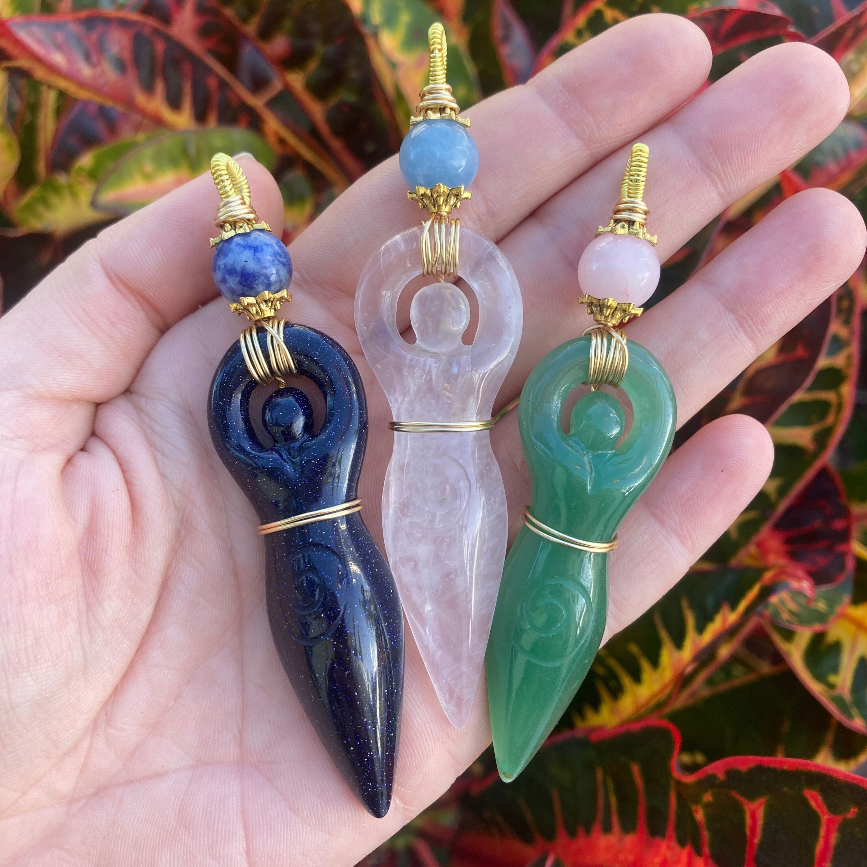 Crystal Goddess Necklace / Divine Feminine Necklace / Rose Etsy