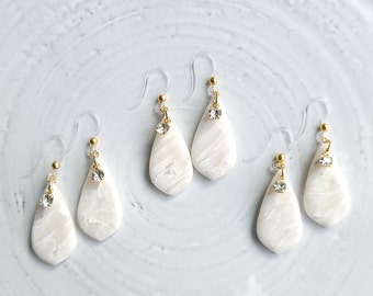 Non-Metal / Metal Free Earrings / Hooks / Polymer Clay Drop Charms / Ivory  White Mix Marble / 1 pair / Drop / Teardrop / Gold Hook