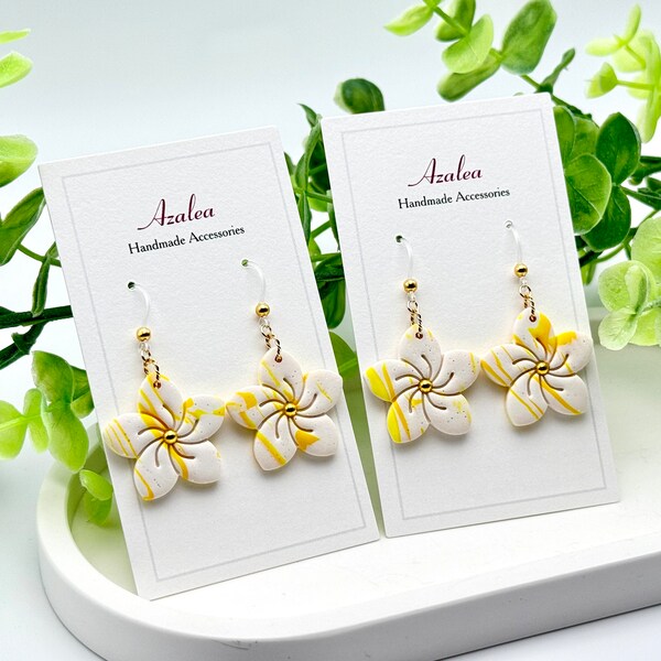 Non-Metal / Metal Free Earrings / Hypoallergenic Hooks Dangle / Charms / White Ivory Glitter Yellow Mix / 1 pair / Flower Floral / Plumeria