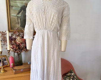 Antique cotton dress, 1910 - Edwardian tea dress