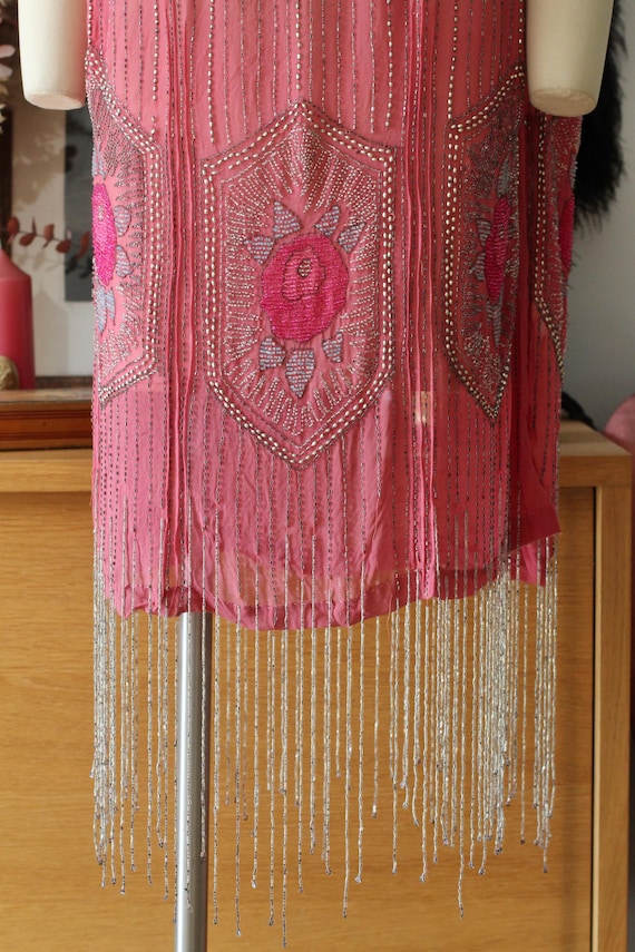 Robe De Dame Art Déco Années 1920 – Soie Et Tulle, Ornement Cristaux, Origine Espagne (état à Restaurer)