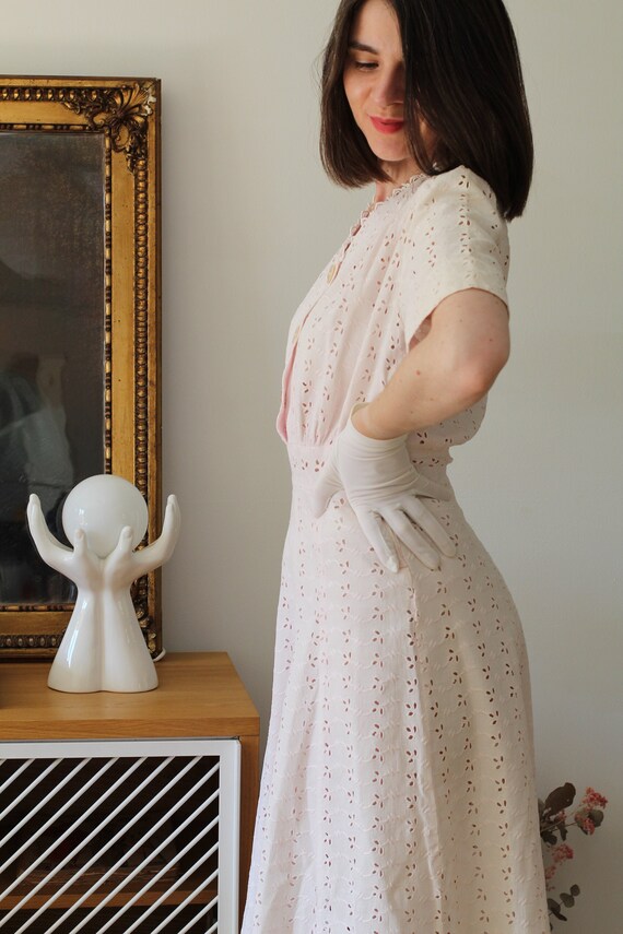 Pink dress from the 1930s