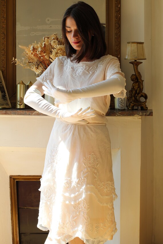 Embroidered tulle dress - 1920s