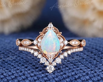 Pear Opal Engagement Ring Set Promise Ring Bridal Sets Rose gold Diamond Cluster Fire Opal Ring Set 2pcs Wedding Rings Hnadmade Jewelry