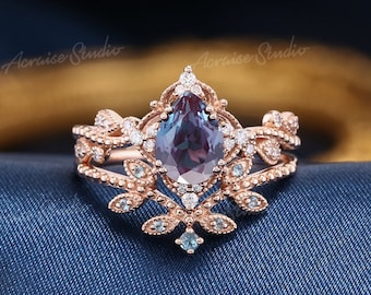 Vintage Alexandrite Floral Engagement Ring Set Rose gold pear shaped alexandrite ring Vine wedding ring set woman leaf band promise rings