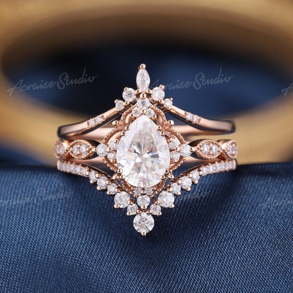 3pcs Moissanite Engagement Ring Set Pear shaped Moissanite Wedding Ring Set Diamond Vintage Bridal Sets Rose gold Milgrain Rings Women