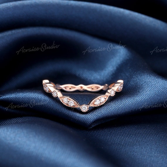 Milgrain curved wedding band clearance