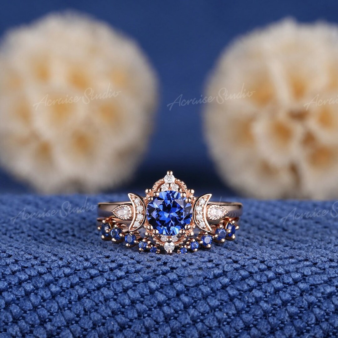 サファイア風リング　ウェーブデザインk18 金サイス12 5.39グラム． サファイア風リング ウェーブデザインk18 金サイス12 5.39グラム