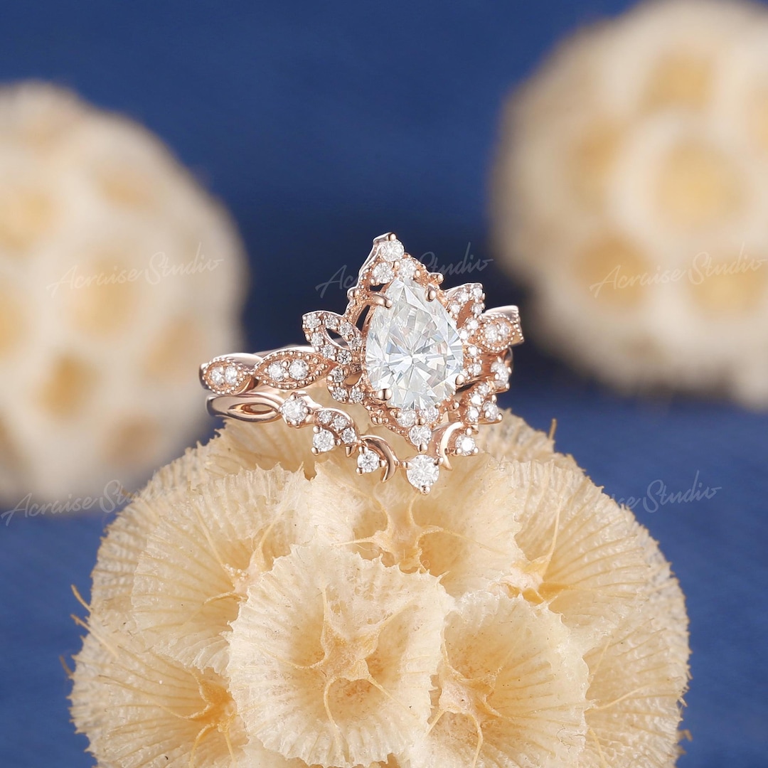 Wedding Ring Jewelry Stores That Sell Moissanite Rings Oval