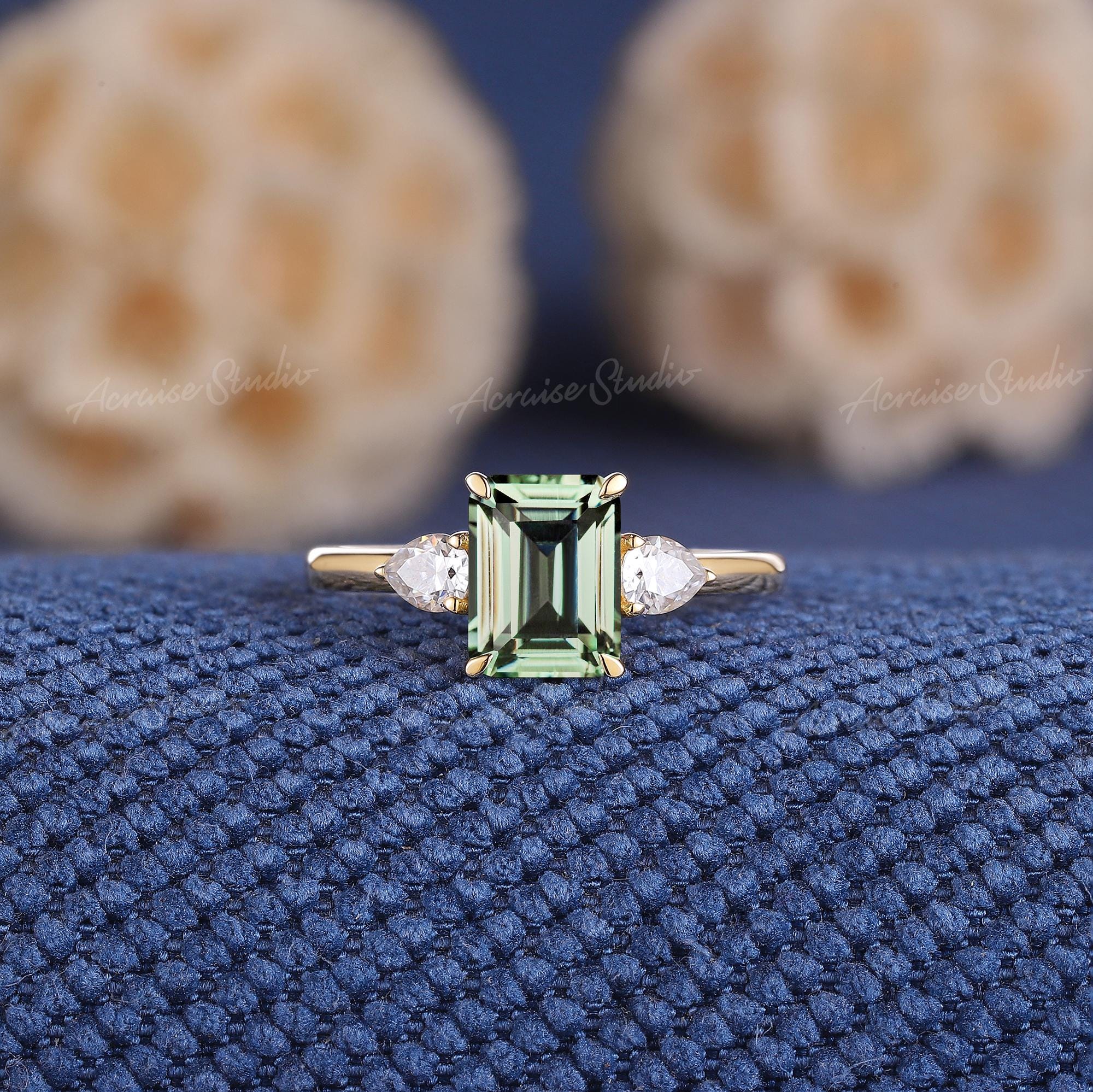 Art Deco Ciner Sterling Silver Green Stone Marcasite Ring