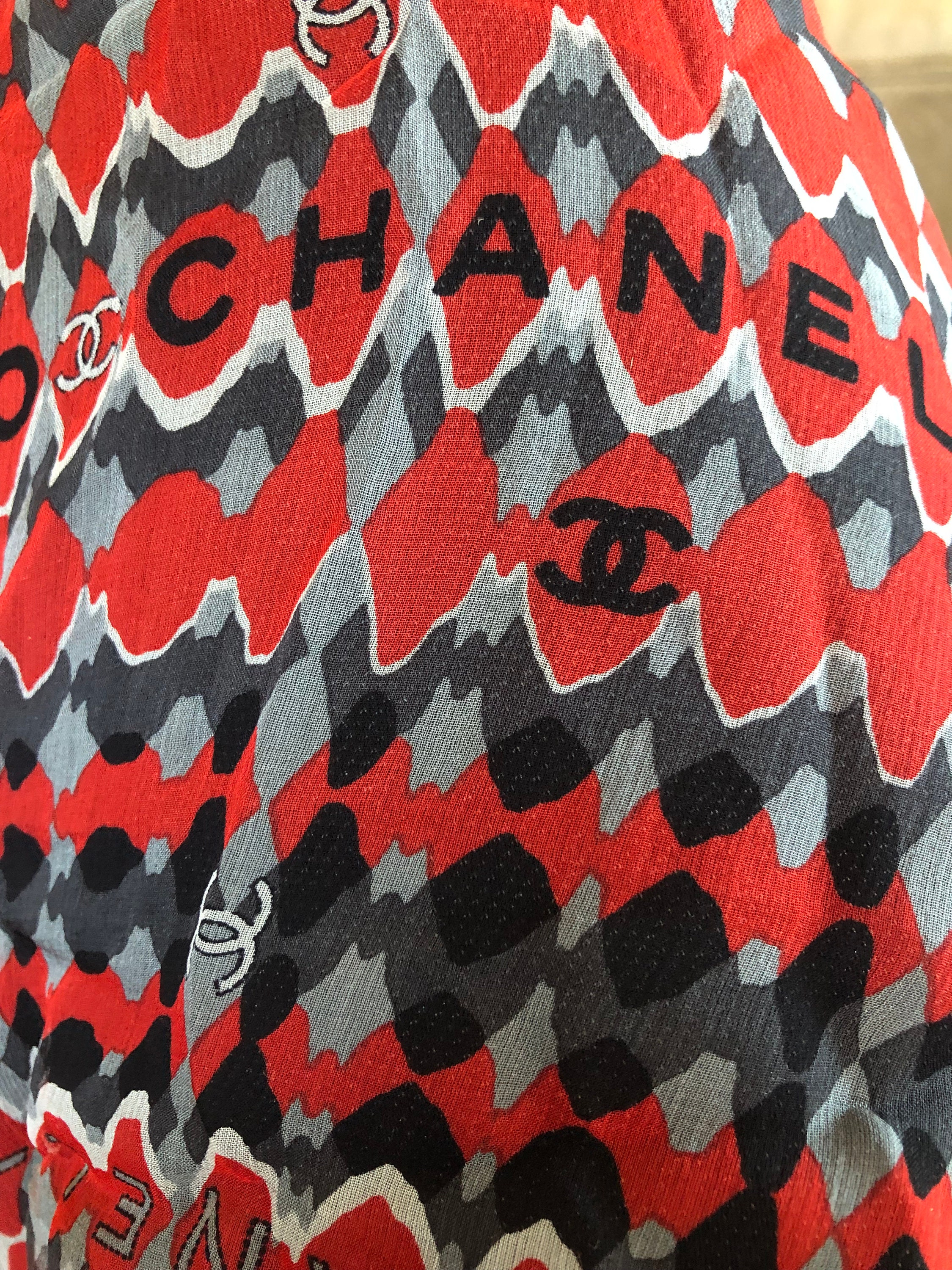 CHANEL SCARF WRAP CHANEL CC LOGO VINTAGE SILK RED WHITE MADE IN ITALY  AUTHENTIC