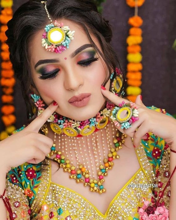 Flower Design Latest Jewellery Set - South India Jewels
