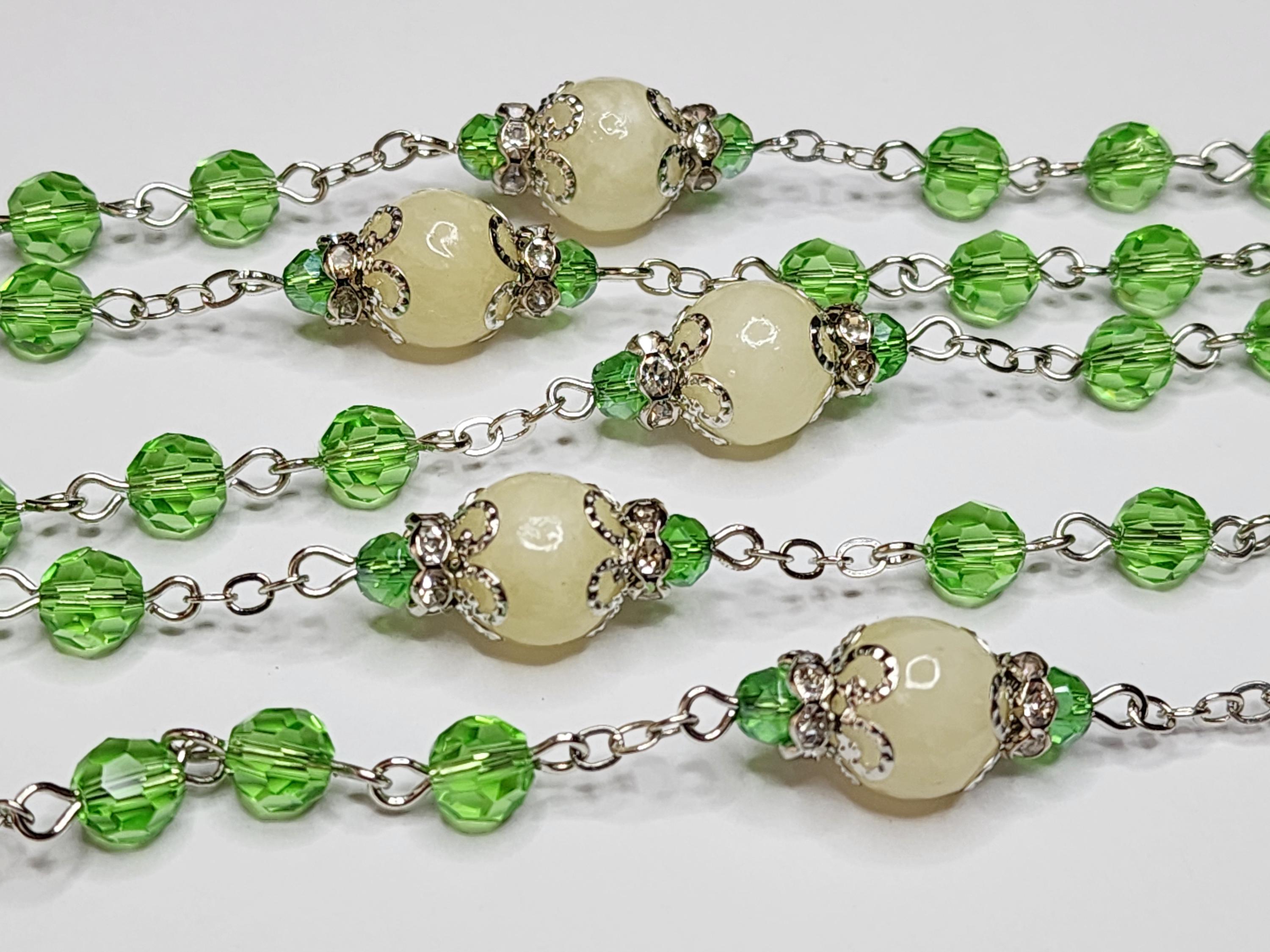 Peridot Glass August Birthstone Rosary, 20, Made in Italy, Lucite Box Peridot Glass August Birthstone Rosary, 20, Made in Italy, Lucite Box