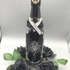 Made to order - Gothic Black Rose Wine Bottle Centerpiece: Personalized Wedding Decor