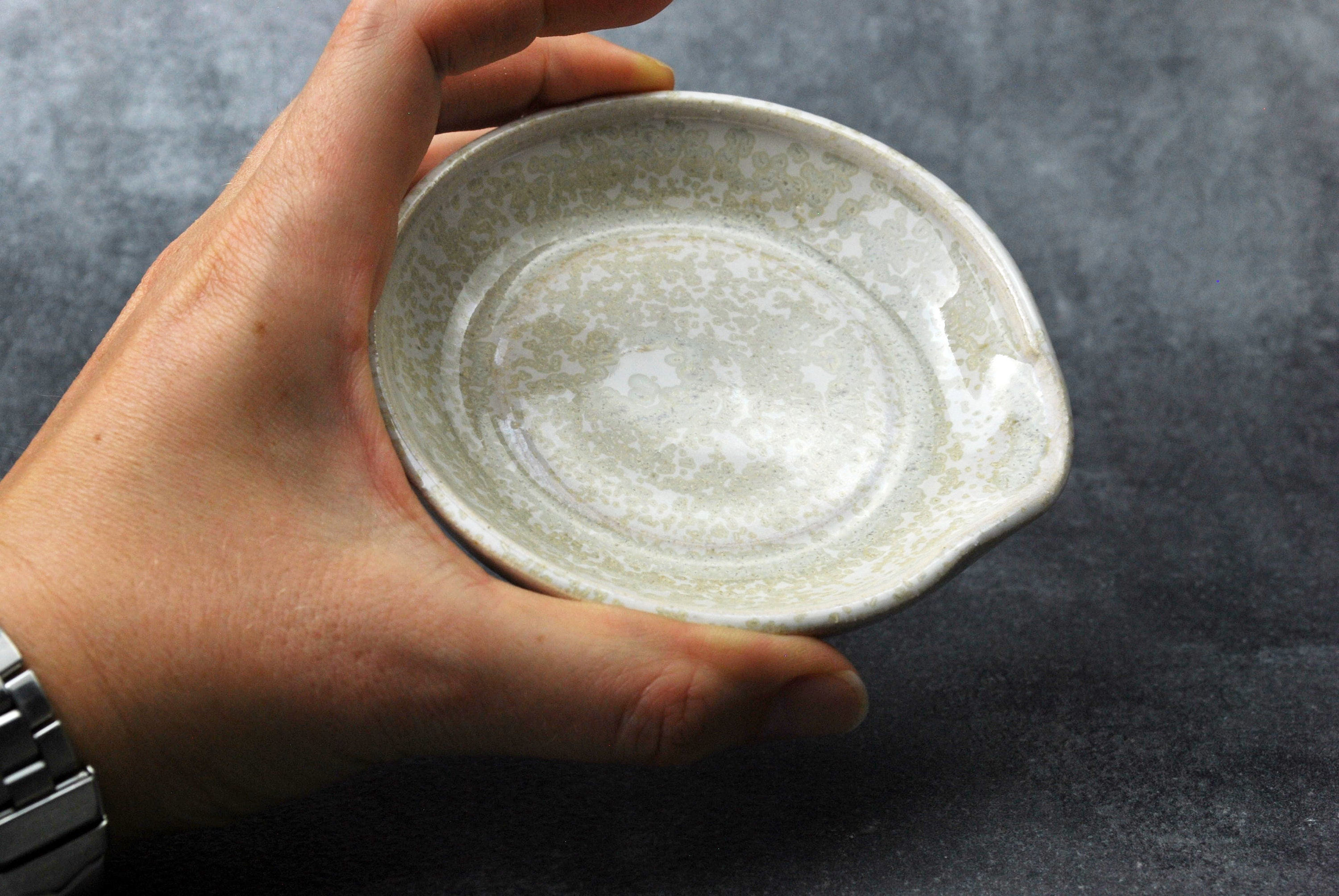 Repose Cuillère, Fait Au Tour, Blanc, Grès, Aix en Provence, France, Main, Artisan, Céramique, Argil