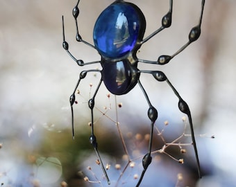 Handmade Stained Glass Spider Suncatcher Wall Art - Perfect Gift for Mom Handmade jewelry with Blue Accents, Suitable for Outdoor Use