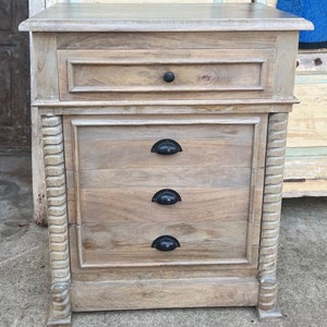 Coastal Beach Tall Carved Wood Bachelor&#39;s Chest Of Four Drawers Oversized Rustic Nightstand Bed Side Table Driftwood Finish