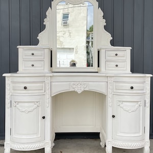 Shabby Chic Distressed White Vintage Style French Chateau Baroque Romantic Bedroom Make Up Vanity Desk Solid Wood Dressing Table With Mirror