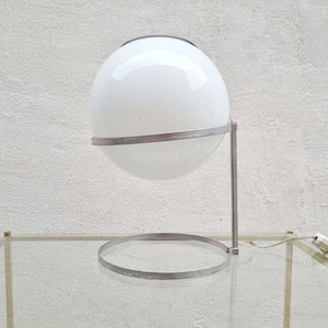 Mid Century Glas Tischlampe / Vintage Nachttischlampe / Schreibtischlampe / Glas Metall Lampe / Kugel Glas Licht / Space Age Beleuchtung / Italien / 70s