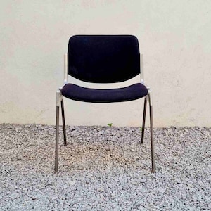 Chaise de bureau empilable du milieu du siècle / Modèle 106 DSC / Design Giancarlo Piretti pour Castelli / Anonima Castelli / Chaise italienne / Italie / &#39;60s