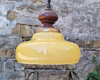 Lámpara colgante de vidrio de mediados de siglo / Lámpara de techo de vidrio vintage amarillo retro / Luz colgante / Era espacial / Luz retro / Yugoslavia / 1970 /'70s