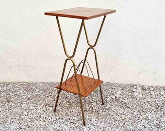 Mid Century Side Table with Magazine Rack / Mahogany Veneered Wood / Brass / Vintage Side Table / Retro Coffee Table / Italy / 1950 / '50s
