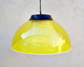 Mid Century moderne hanglamp / model 1675 / ontwerp Elio Martinelli voor Martinelli Luce / kunststof plafondlamp / retro / Italië jaren 1962 /'60