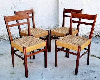 Ensemble de 4 chaises à manger italiennes du milieu du siècle / Design scandinave / Chaises à manger vintage / Chaises à manger / Vinterior / Italie / Années 1960 / Années 60