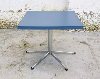 Mid Century Table / Mid Century TV Stand / Vintage Side Table / Retro Blue Table / Stol Kamnik / Blue Square Table / Yougoslavie années 1970 / 70