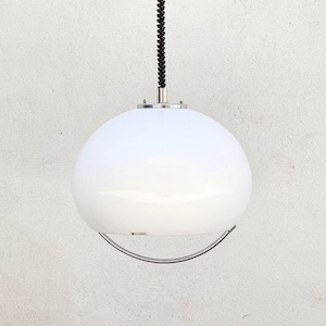 Mid Century weisse Deckenlampe / Modell Lucerna / Vintage Lampe / Space Age Deckenlampe / Design Harvey Guzzini / Italien / 1970er Jahre