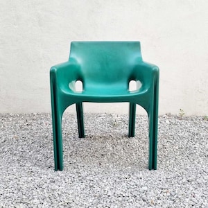 Mid Century Modern Chair / Design by Vico Magistretti for Artemide Milano / Model Gaudi / Italian Design / Green Plastic Chair / Italy /&#39;70s