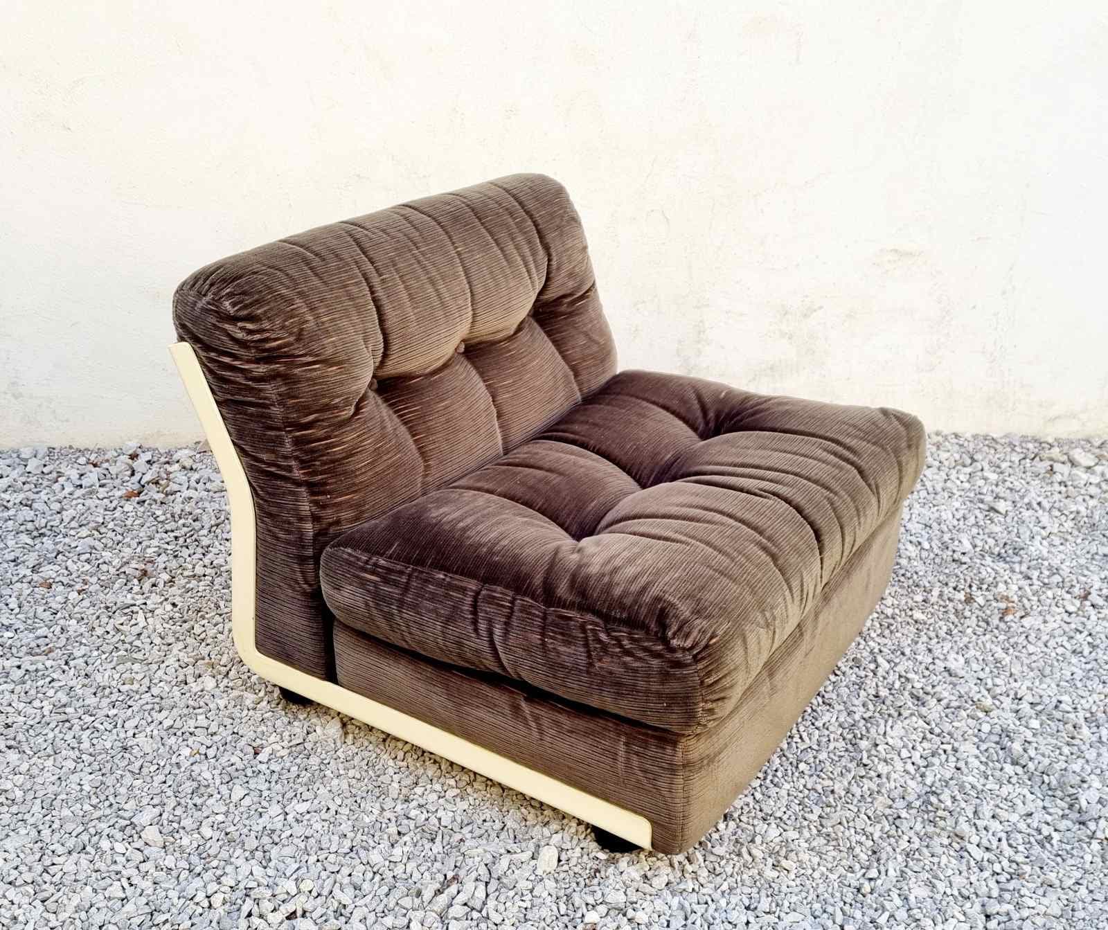 Mid Century Amanta Easy Chair / Design by Mario Bellini for C&B