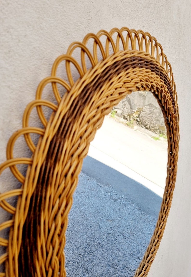 Espejo de pared de mediados de siglo / Espejo de pared redondo de ratán vintage / Estilo Franco Albini / Espejos Boho / Decoración del hogar / Diseño italiano / 1970s / '70s imagen 5