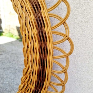 Espejo de pared de mediados de siglo / Espejo de pared redondo de ratán vintage / Estilo Franco Albini / Espejos Boho / Decoración del hogar / Diseño italiano / 1970s / '70s imagen 3