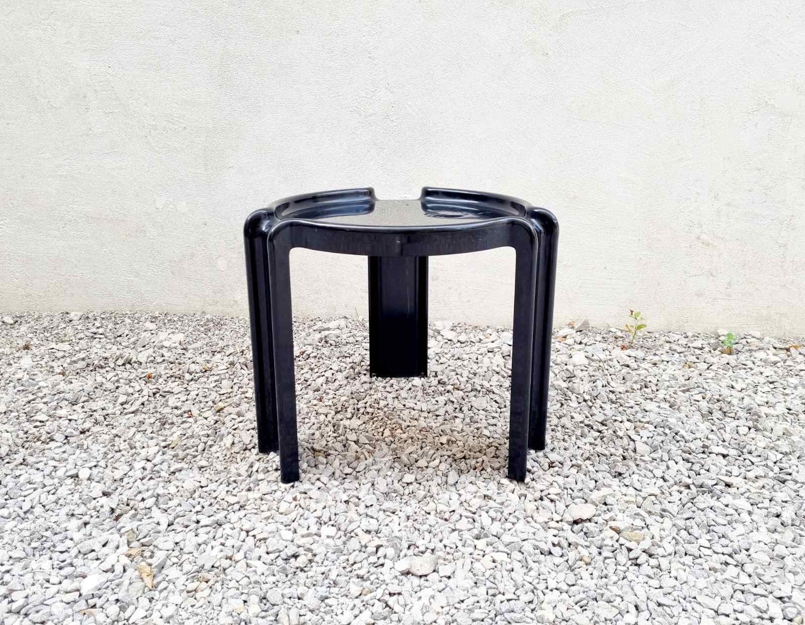 Mid Century Modern Side Table / Design Giotto Stoppino for Mid Century Modern Side Table / Design Giotto Stoppino for