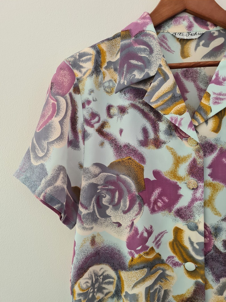 70s Abstract blouse rose pattern Size 12 Medium