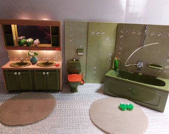 Lundby original olive green bathroom set with lights and tiny accessories inclusive