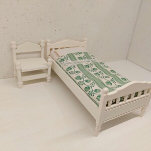 Lundby original wooden bed with sidetable