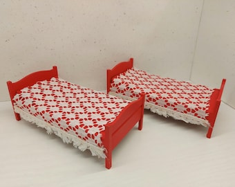Lundby wooden bed. Price is for one bed.