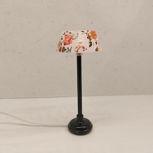 Standing lamp for dollhouse, approximately Lundby scale