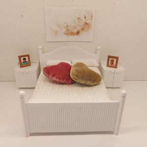 Lundby bedroom set with tiny accessories inclusive