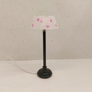 Standing lamp for dollhouse, approximately Lundby scale