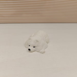Dollhouse dog, approximately Lundby size
