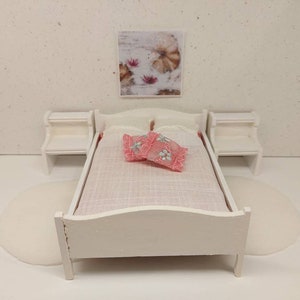 Lundby bedroom set with tiny accessories inclusive