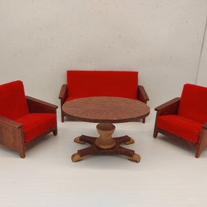 Lundby living room set/ sofa set with coffee table.