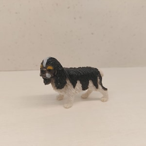 Dollhouse dog, approximately Lundby size